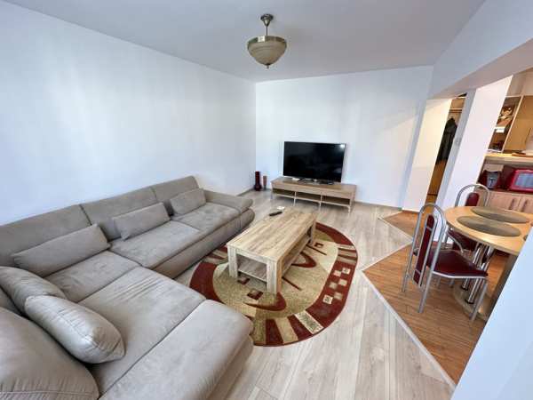 Apartament 3 camere de inchiriat pe malul Muresului Micalaca
