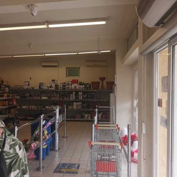 Supermarket de închiriat în piața orașului Victoria