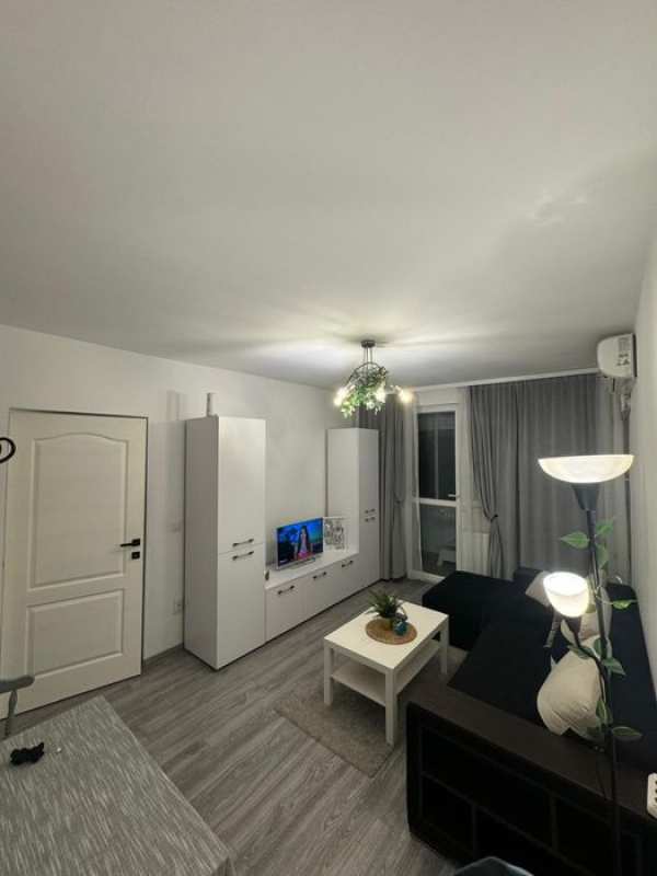 Vand apartament 2 camere Berceni