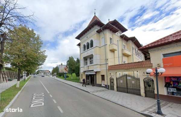 Apartament cu mansardă de vânzare în Curtea de Argeș