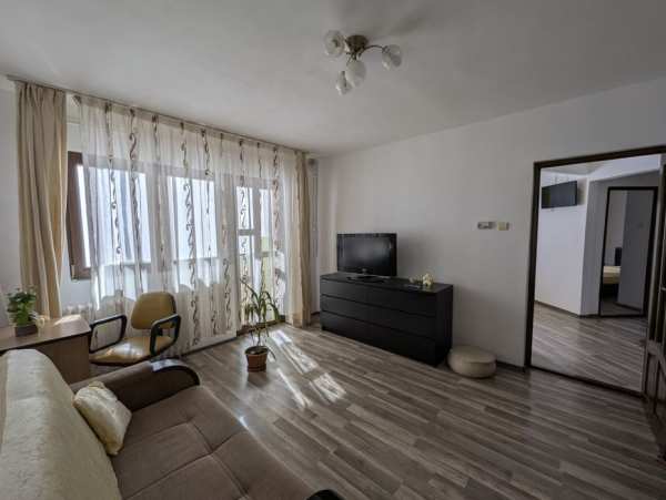 Închiriez apartament 2 camere Piața Mărăști