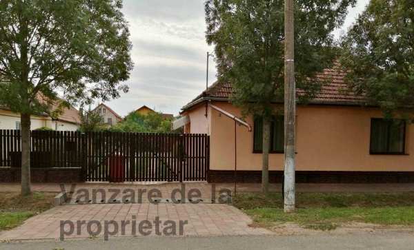 Vând casă in Sânnicolau Mare zona centrala
