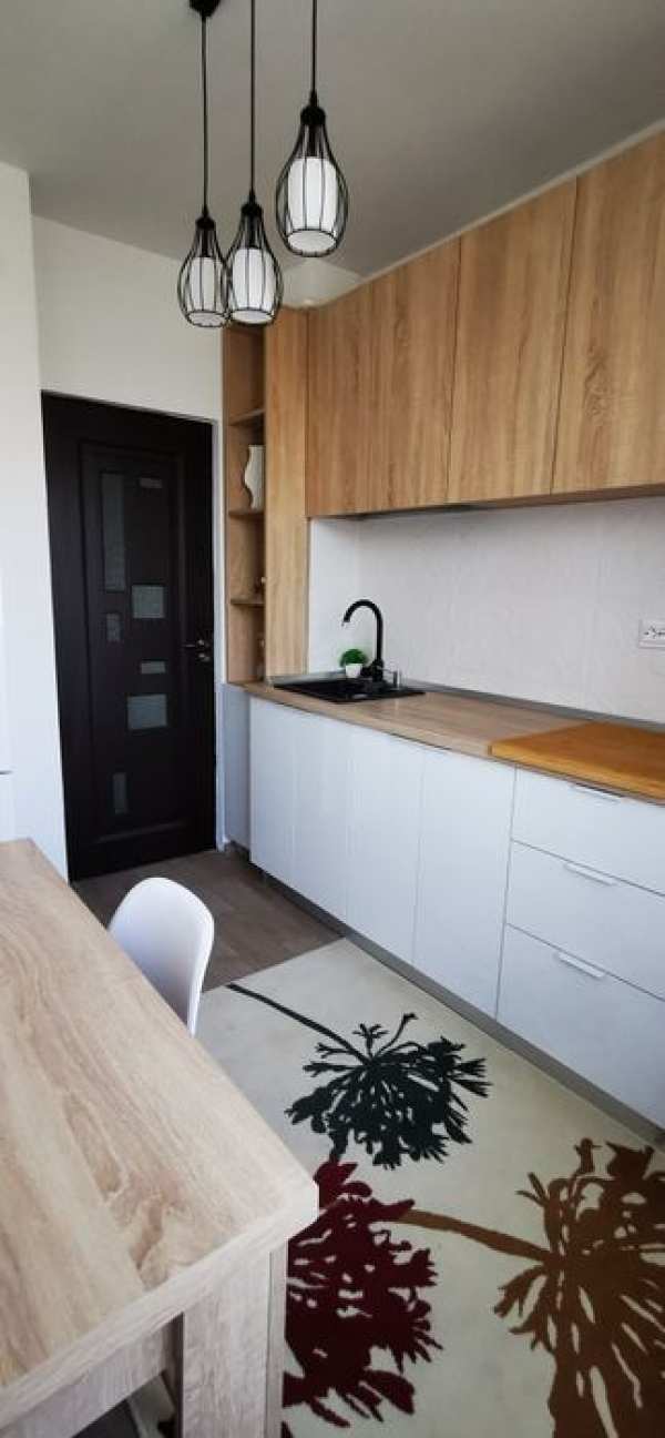 Închiriez apartament 2 camere