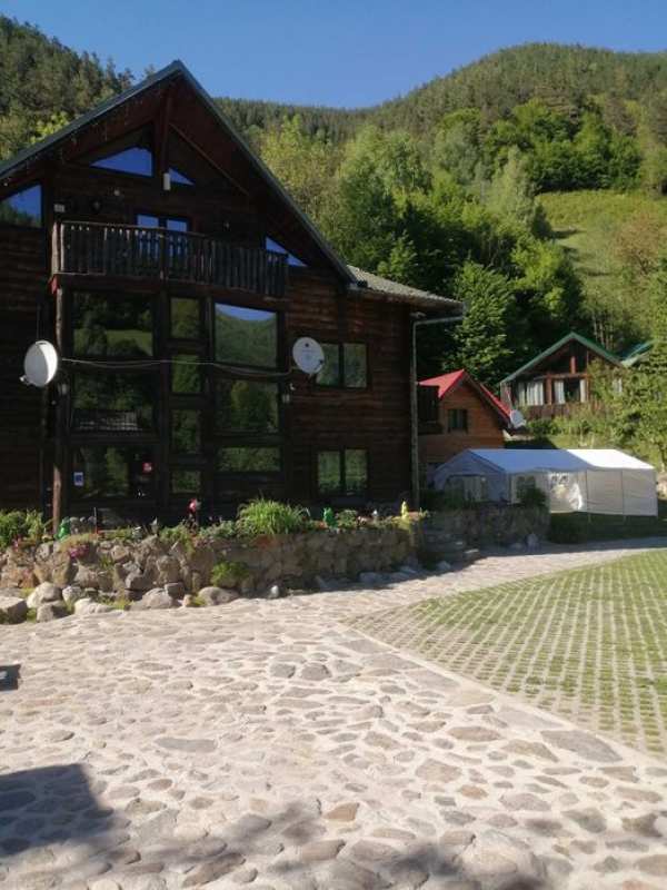 Afacere la cheie  Pensiune 35 camere   Investitie imobiliara