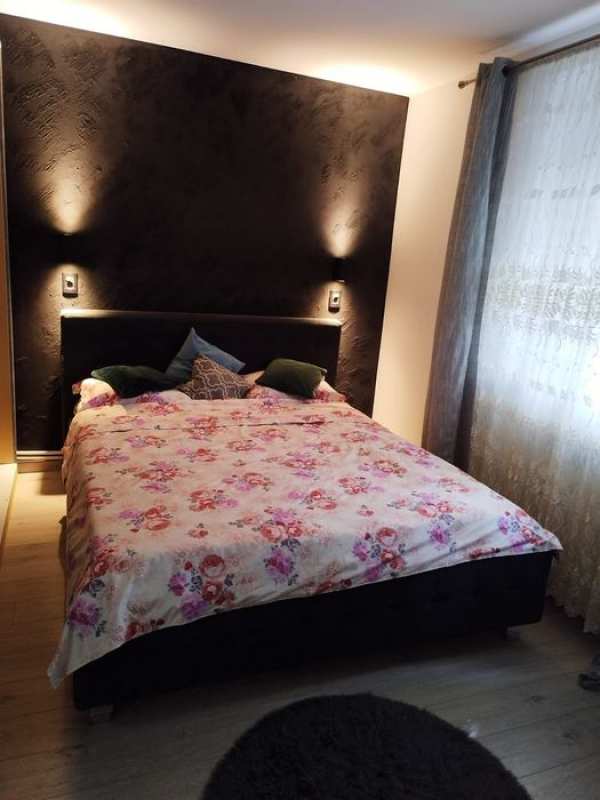 Închiriez apartament 2 camere