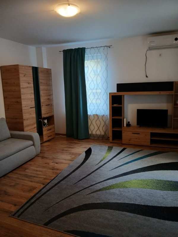 Inchiriez apartament 1 camera