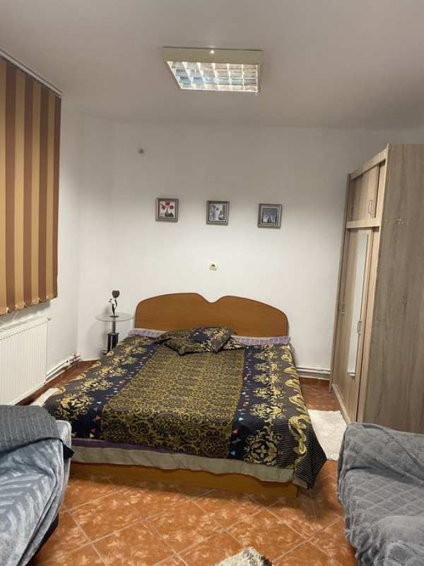 Închiriez garsoniera in dobroesti