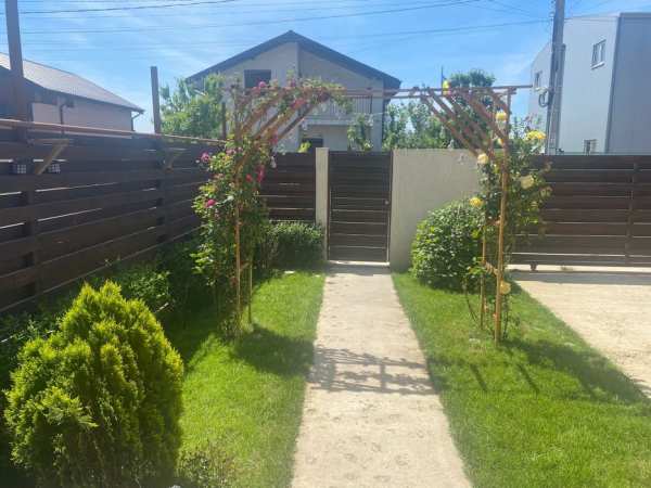 Casă tip duplex parter+etaj+mansarda