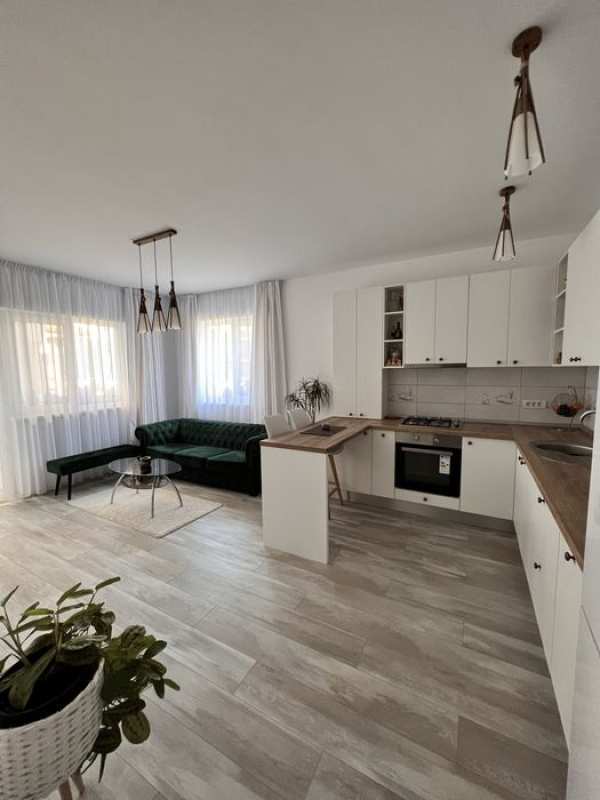 Apartament de vanzare 3 camere, Giroc, Timis. Proprietar