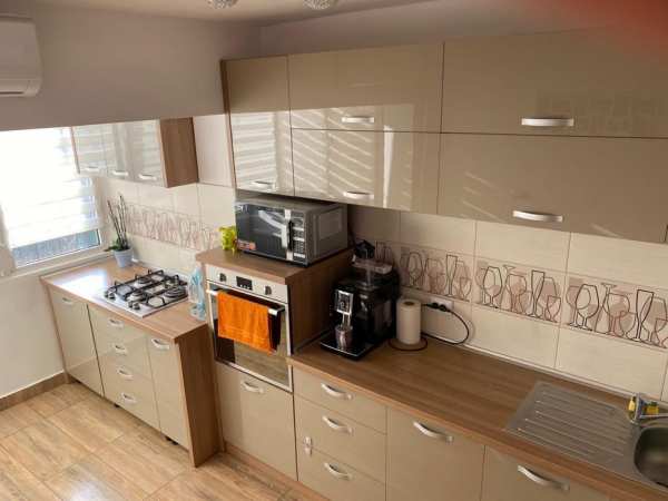 Apartament 2 camere zona Rogerius
