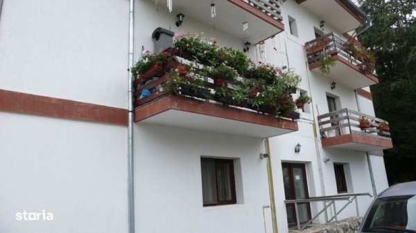 Apartament cu trei camere situat in Predeal