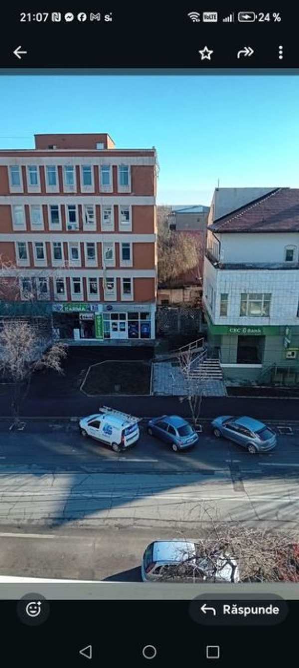 Vând apartament 3 camere, Roșiorii de Vede