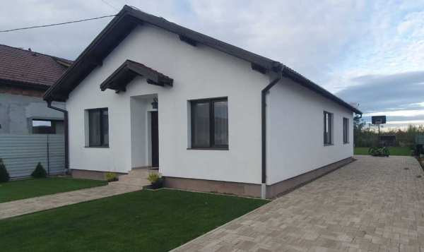 Vând casă 100 mp construită 2017, Strada Flamingo, Sângeorgiu de Mureș