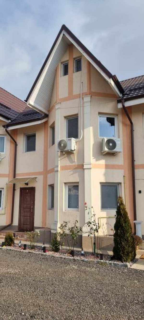 Proprietar vând Vila P+1+M Popești-Leordeni