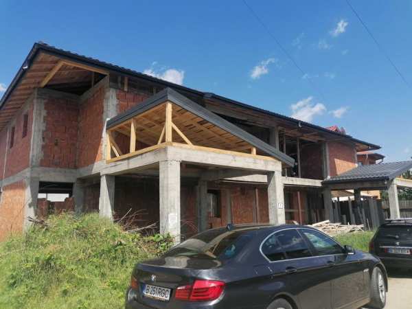Casa ieftina la rosu