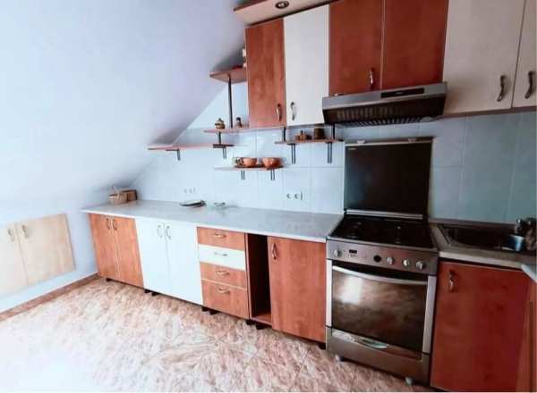 Apartament De Închiriat
