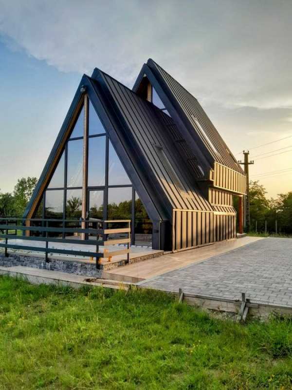 Vând casă de vacanță exclusivistă, A-frame, de lux, stil scandinav.