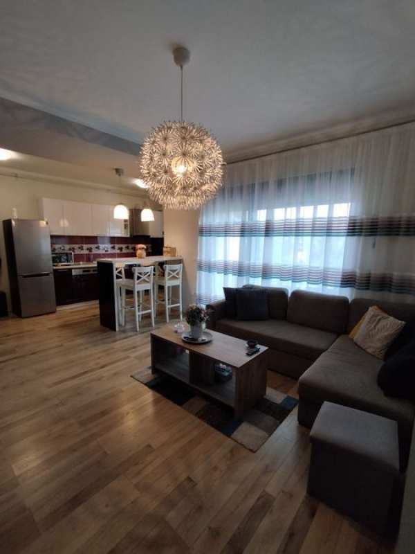 Proprietar inchiriez apartament 2 camere Dumbravita