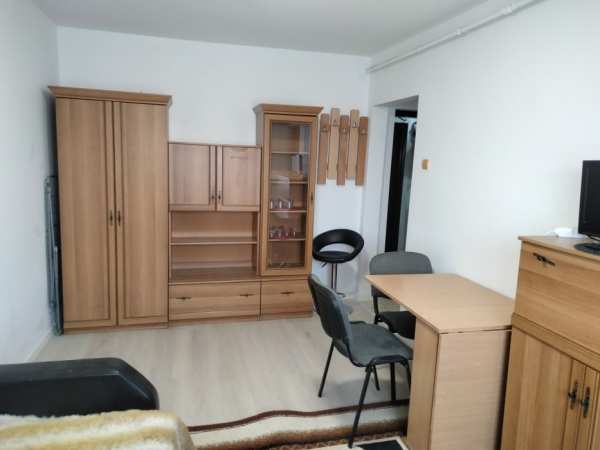 Închiriere garsonieră