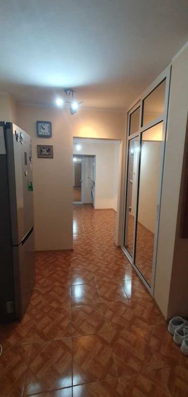Inchiriez apartment 3 camere