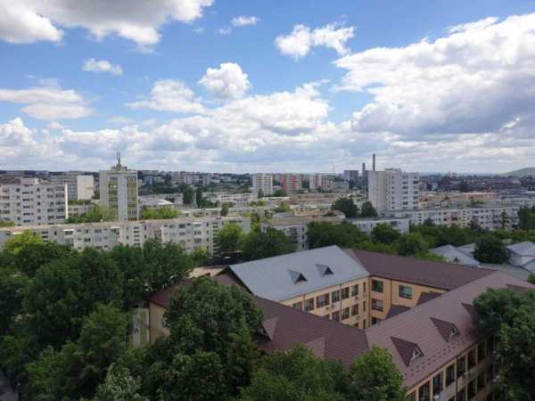 Persoana fizica închiriez apartament 2 camere Podu Ros. Fără agentie