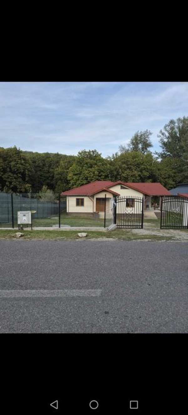 casa de vanzare in zona pitoreasca