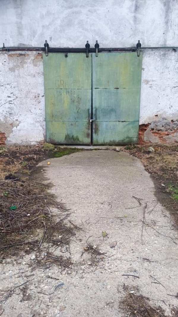 Depozit de închiriat