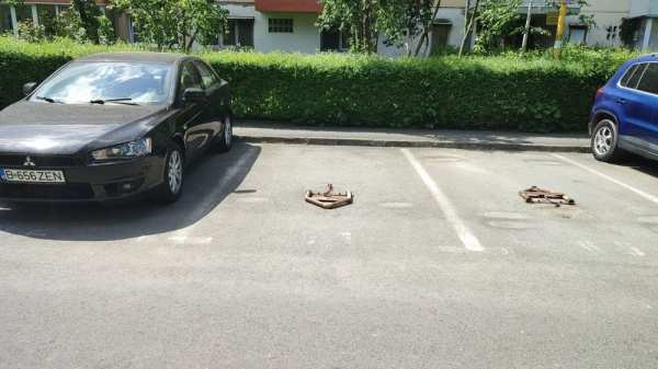 Închiriez loc de parcare B-dul Saturn