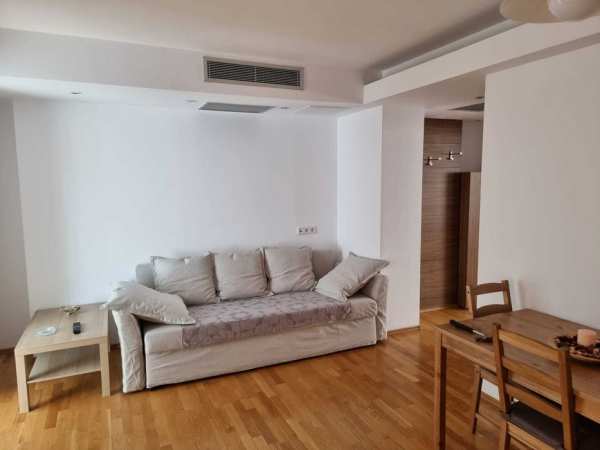 Apartament 2 camere Bd Unirii ,planul 2, ultracentral ,proprietar