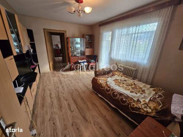Reșița, apartament 2 camere, 65 mp., etaj 2, Govândari, B-dul Muncii