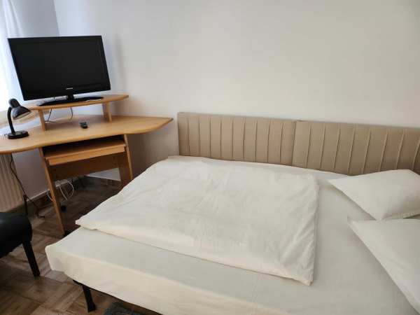Inchiriere studio de 20mp cu toate utlitatile incluse