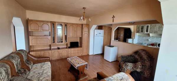 Ofer chirie apartament cu 2 camere strada Careiului , Micro 16