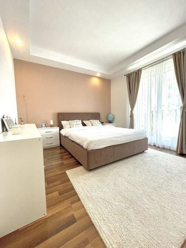 Apartament 3 camere Cosmopolis