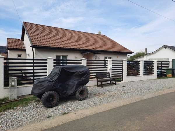 Casa de vanzare in Cihei !!