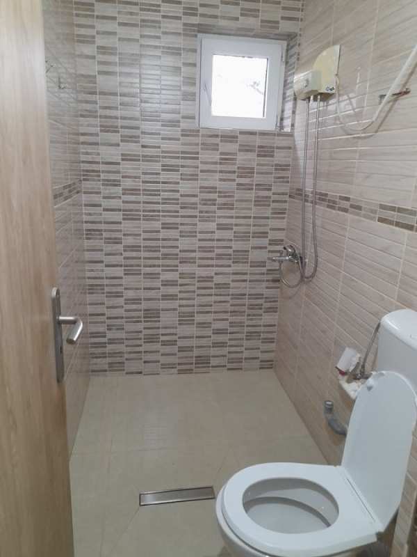 Apartament 2 canere semidecomandat