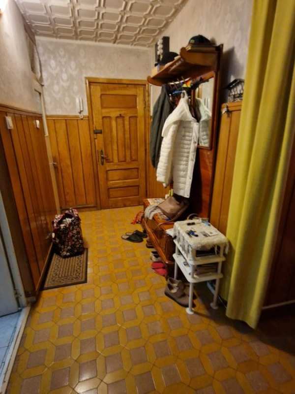 Vând apartament cu 3 camere