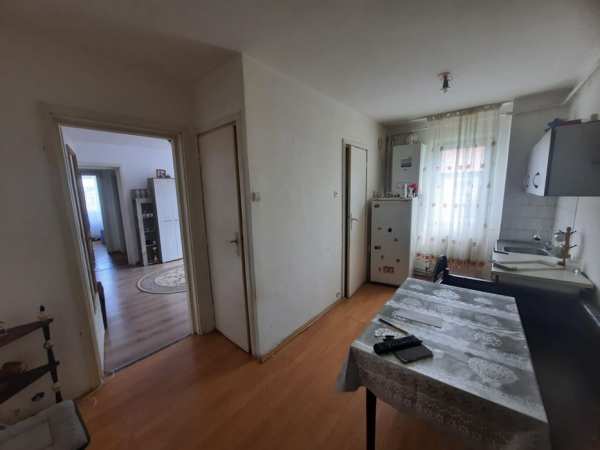 Proprietar vand apartament 2 camere