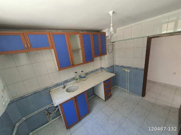 Ece den kot 1 güneş alan bağimsiz 3+1 daha uygunu di̇kmende yok