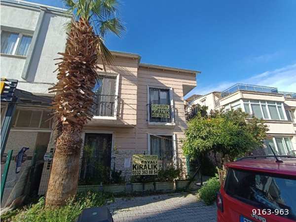 Balçova l ulusalofis ekonomi̇ karşisi öğrenci̇ye 1+0 stüdyo eşyali dai̇re
