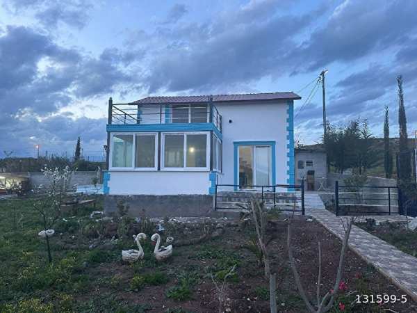 Ceyhan'a 4 daki̇ka uzaklikta satilik çi̇ftli̇k
