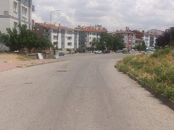 Örnek mahallesi̇nde 3+1ortakat yapili isi yalitimli