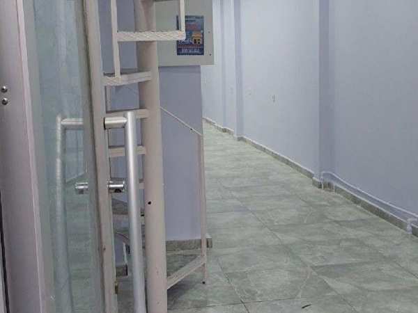 Şi̇şli̇ merkez mahallesi̇ iskete sokakta ki̇ralik asma katli dükkan
