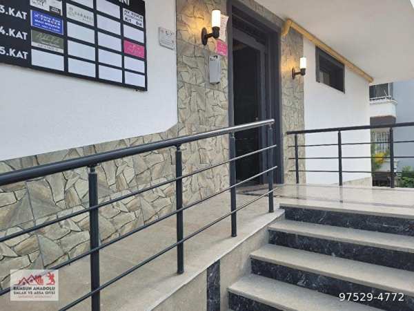 Samsun atakum atakent'te tramvaya yakin nokta adres ki̇ralik ofi̇s büro 1+1 dai̇re