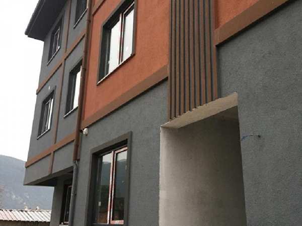 Muğla bayir mh. 3+1ebebeyn banyolu satilik dai̇re