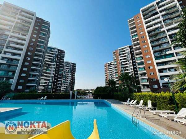 Tekbaş ci̇ty'de sosyal donatili havuzlu güvenli̇kli̇  nezi̇h si̇tede 11.kat 2+1 satilik dai̇re