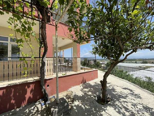 Antalya aksu çalkaya mahallesi̇nde ki̇ralik net 130 m2 2+1 ferah mustaki̇l ev