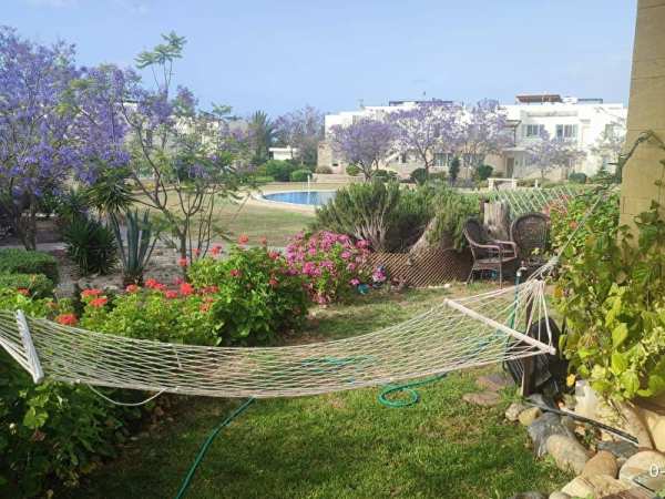 Kktc turtle bay'da satılık müstakil ev tipi  full eşyalı daire