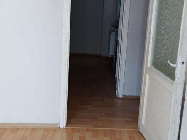 Samsun emlaktan zeynep kamil mh 2 oda 1 salon 80 m2 kombili 4.kat