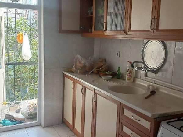 Gültepe  mah.bsbür caddesi̇ üzeri̇nde 3+1 satilik dai̇re