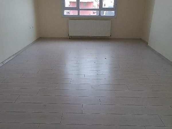Çukurova yurt mahallesi̇nde hasarsiz satilik dai̇re. kurttepe emlak